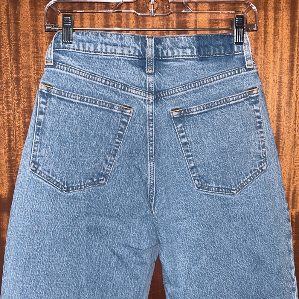 Abercrombie & Fitch 90's Straight Ultra High Rise - Picture 6 of 6
